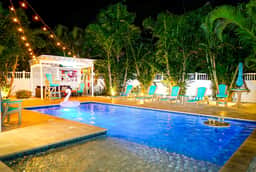 IRB Vice, golf cart, rooftop deck & heated pool