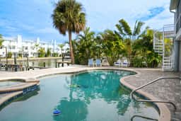 Manatee Manor - Image 3