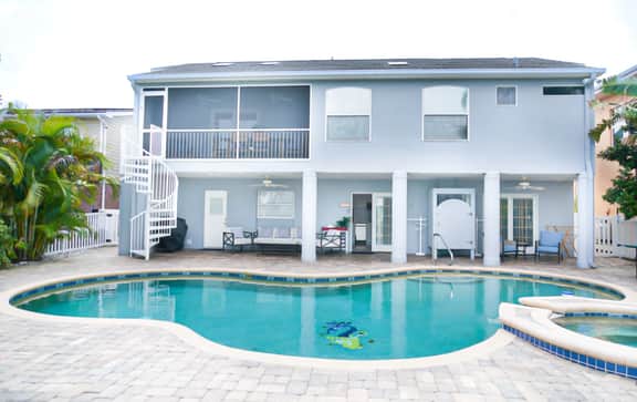 Manatee Manor - Image 2